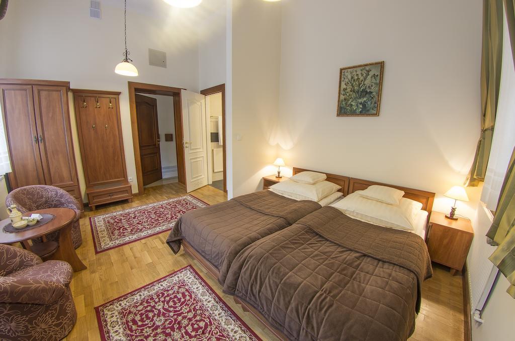 Szwajcarka Willa Z Sauna I Jacuzzi Kudowa Zdroj Room photo