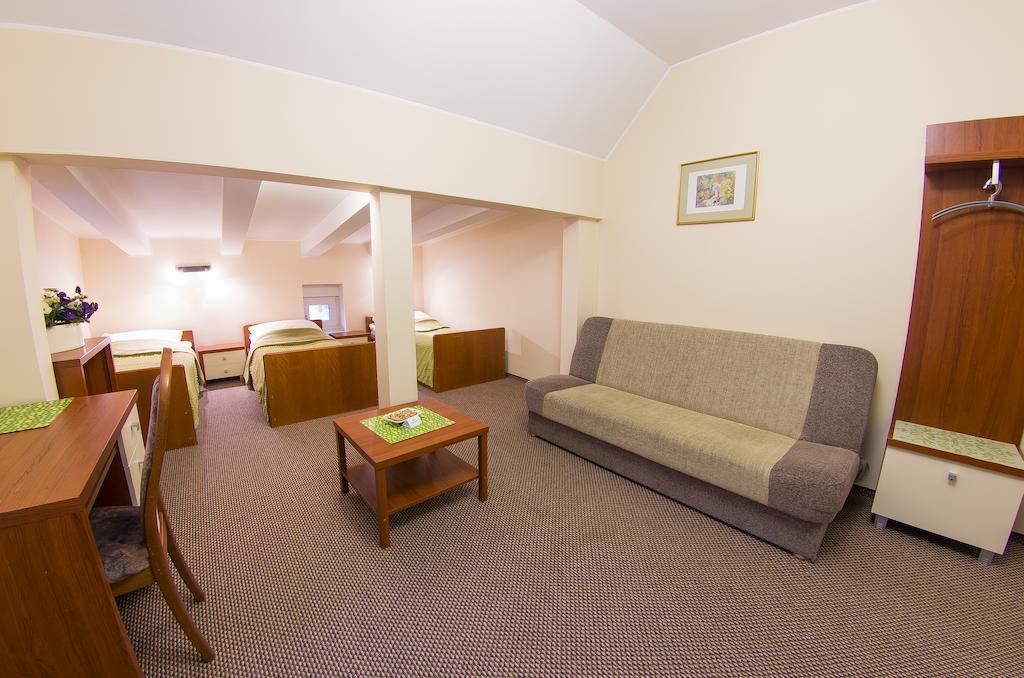 Szwajcarka Willa Z Sauna I Jacuzzi Kudowa Zdroj Room photo